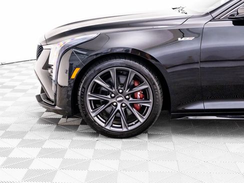 Used 2025 Cadillac CT5 V RWD image 38