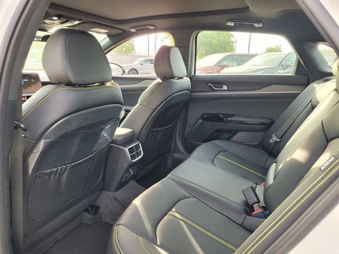 New 2026 Kia K5 GT image 7