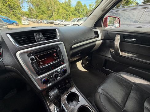 Used 2017 GMC Acadia Limited SLT image 24