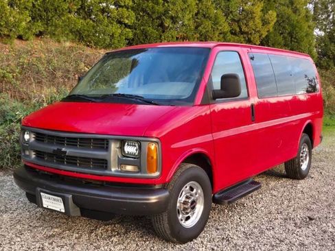 Used 2000 Chevrolet Express 3500 G3500 3dr Cargo Van w/ Convenience Pkg image 10