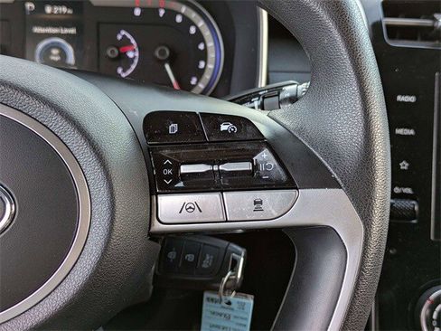 Used 2024 Hyundai Tucson SE image 25