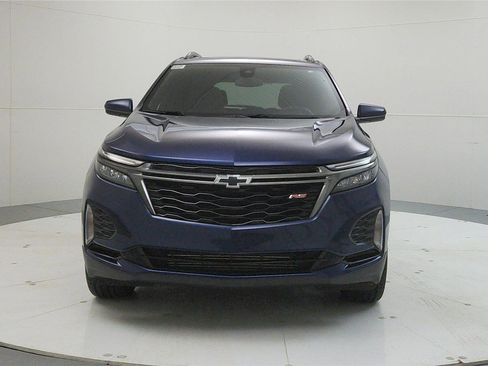 Used 2023 Chevrolet Equinox RS image 2