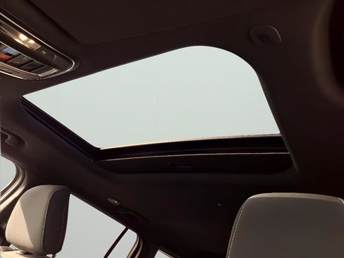 New 2025 Jeep Grand Cherokee Laredo X image 9