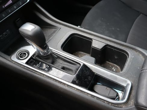 Used 2022 Nissan Sentra SV w/ All-Weather Package FWD image 24