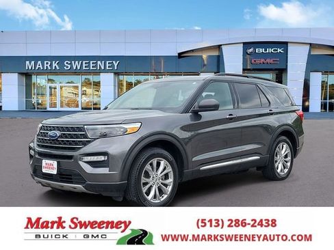 Used 2020 Ford Explorer XLT w/ Equipment Group 202A AWD/4WD image 1