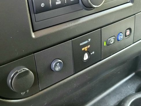 Used 2021 GMC Savana 2500 w/ Driver Convenience Package RWD image 29