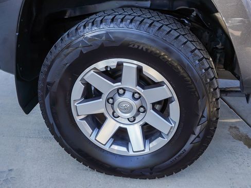 Used 2016 Toyota 4Runner Trail Premium image 11