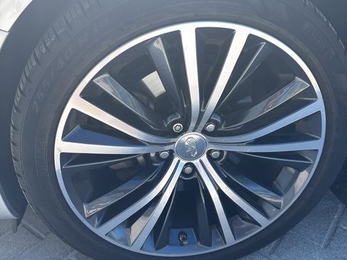 Used 2019 INFINITI Q60 3.0t Luxe w/ Essential Package image 20