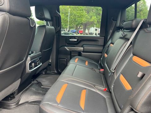 Used 2021 GMC Sierra 2500 AT4 w/ AT4 Premium Plus Package AWD/4WD image 19