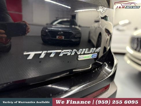 Used 2017 Ford Edge Titanium w/ Equipment Group 301A AWD/4WD image 15