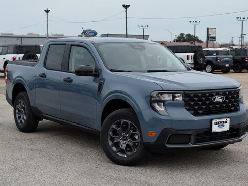 New 2026 Ford Maverick XLT w/ XLT Luxury Package image 3