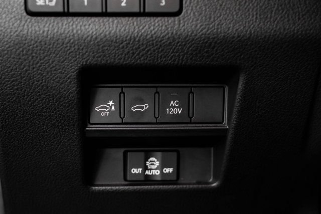 Used 2025 Lexus GX 550 w/ Accessory Package (2T) AWD/4WD image 33