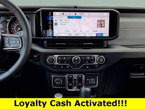 New 2025 Jeep Gladiator Sport image 8