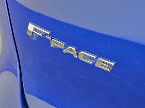 Used 2019 Jaguar F-PACE Prestige image 14