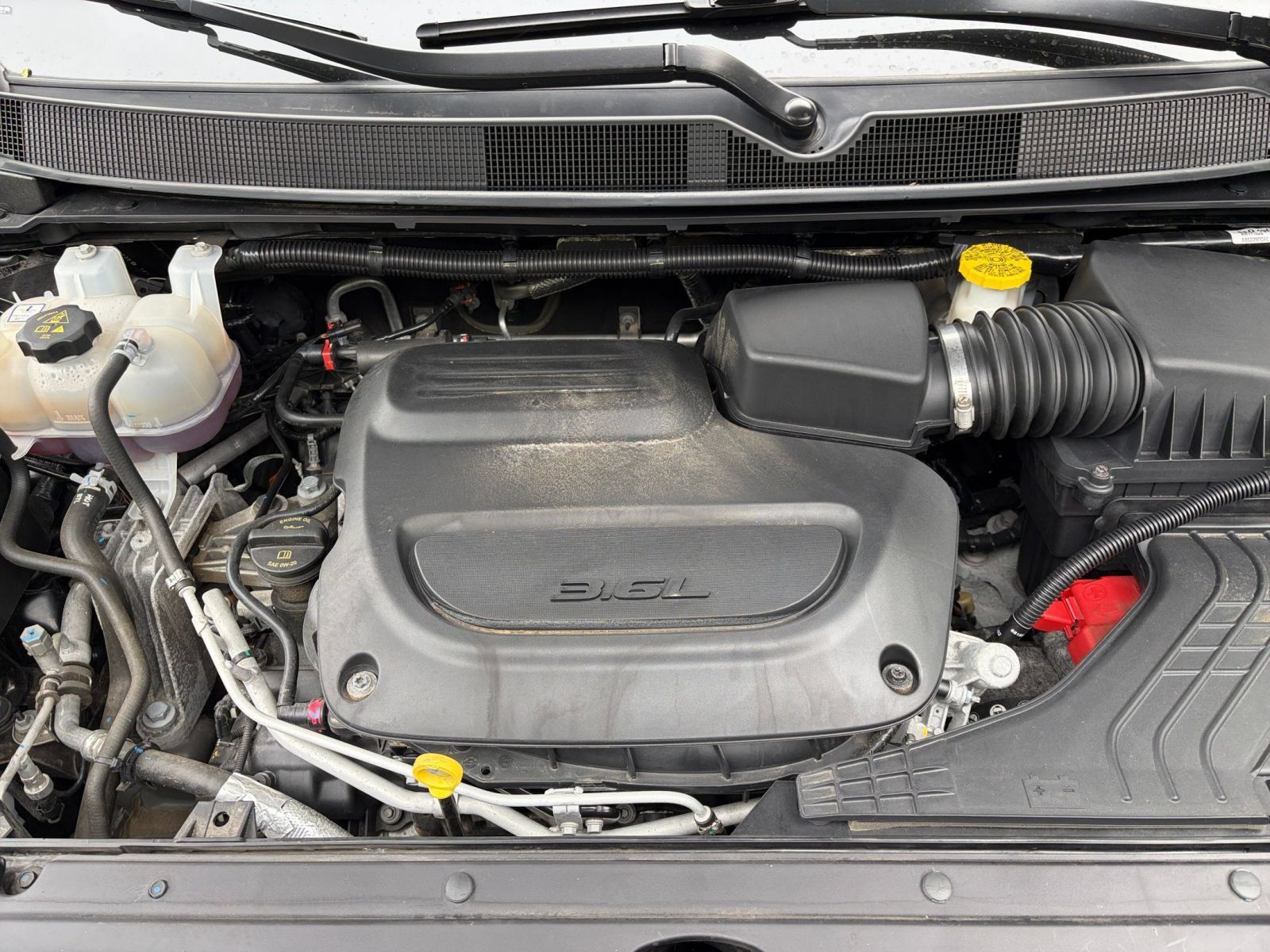 Used 2024 Chrysler Pacifica Touring-L FWD image 33
