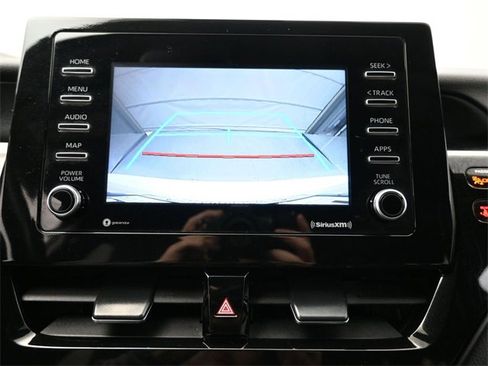 Used 2023 Toyota Camry SE image 3