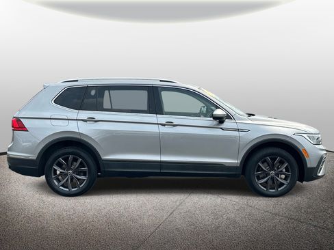Used 2023 Volkswagen Tiguan SE AWD/4WD image 5