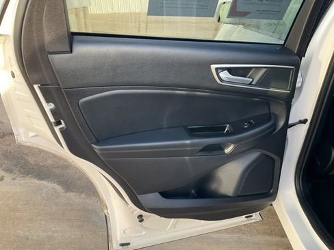 Used 2019 Ford Edge SEL w/ Equipment Group 201A image 25