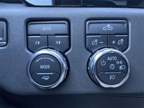 Used 2023 GMC Sierra 1500 Elevation image 25