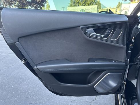 Used 2017 Audi RS 7 Performance AWD/4WD image 30