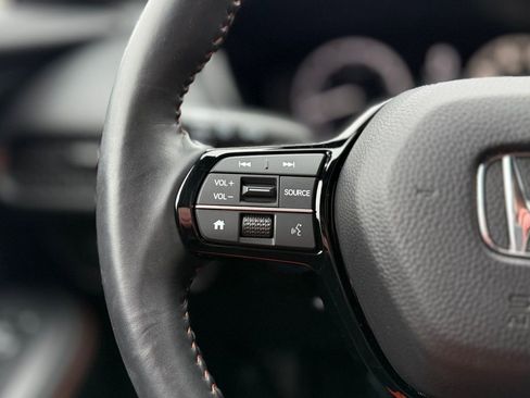 Used 2025 Honda HR-V Sport image 8