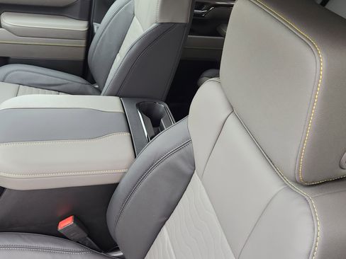 New 2026 Chevrolet Silverado 2500 ZR2 image 20