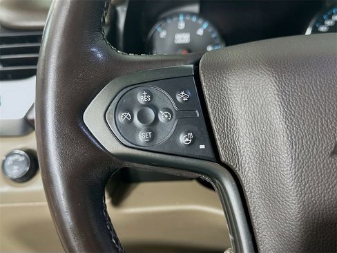 Used 2020 Chevrolet Suburban Premier image 26