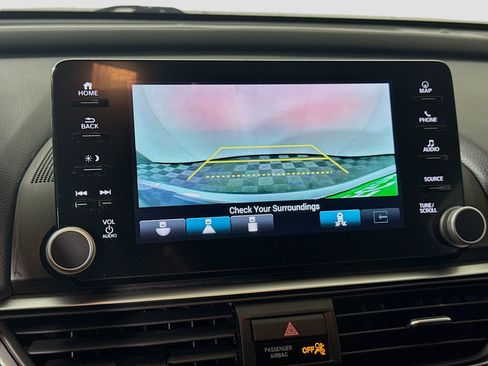Used 2022 Honda Accord Touring image 19