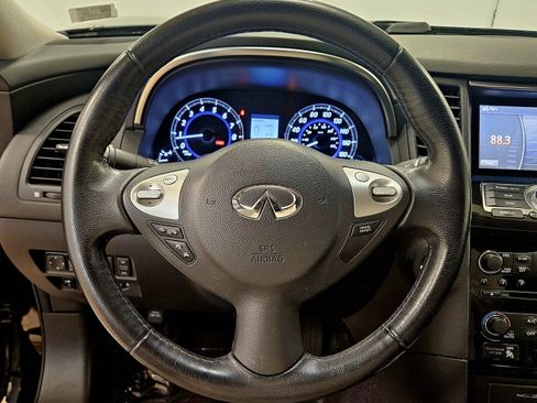 Used 2017 INFINITI QX70 AWD image 35