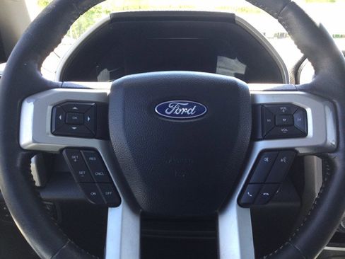 Used 2018 Ford F150 Lariat w/ Equipment Group 502A Luxury AWD/4WD image 27