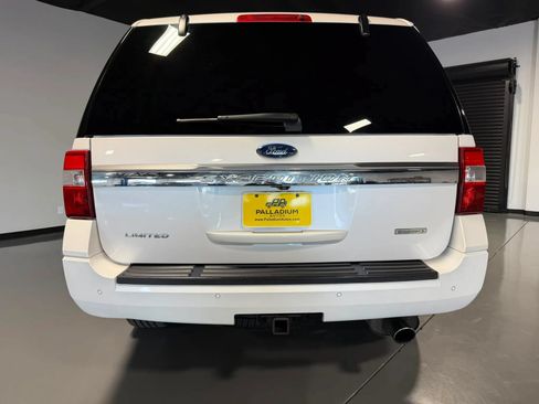 Used 2017 Ford Expedition Limited AWD/4WD image 5