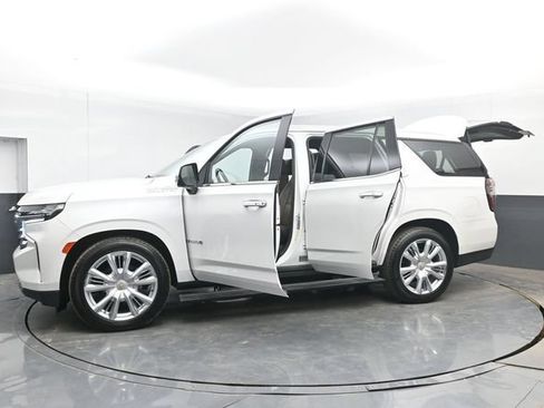 Used 2022 Chevrolet Tahoe High Country AWD/4WD image 59