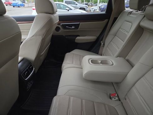 Used 2018 Honda CR-V Touring image 10