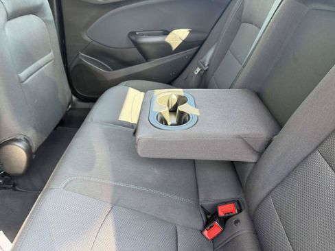 Used 2018 Chevrolet Cruze LT w/ Convenience Package FWD image 12