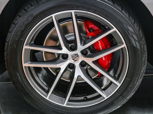 Certified 2023 Porsche Macan S AWD/4WD image 13