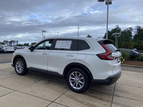 Used 2023 Honda CR-V EX image 10