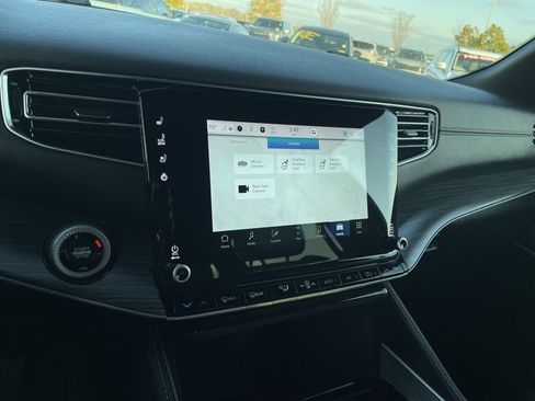 Used 2024 Jeep Wagoneer Series III image 16