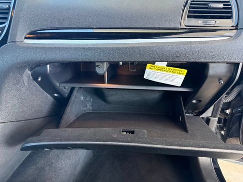 Used 2023 Chrysler 300 S RWD image 26