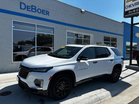 Used 2022 Chevrolet Traverse Premier w/ Redline Edition image 1