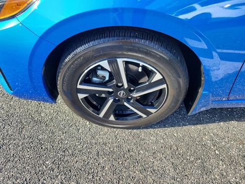 Used 2025 Nissan Sentra SV FWD image 5