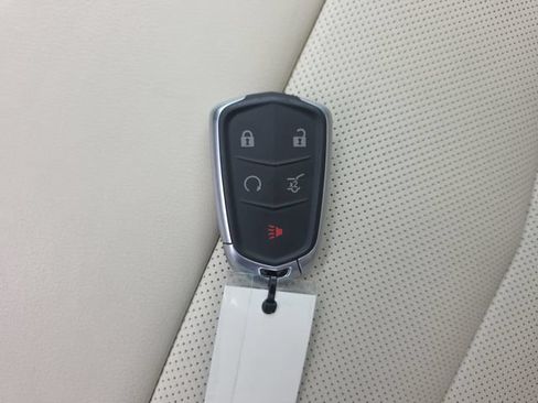 Used 2021 Cadillac XT5 Premium Luxury w/ LPO, Floor Liner Package AWD/4WD image 37
