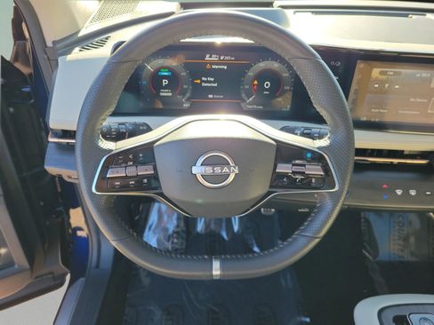 Used 2023 Nissan Ariya FWD image 19