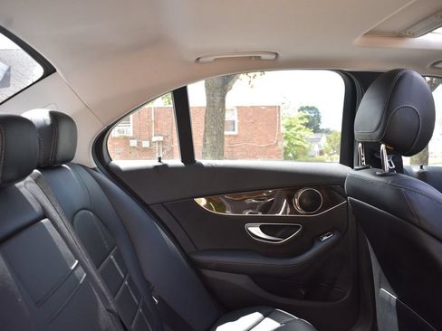 Used 2018 Mercedes-Benz C 300 4MATIC Sedan image 23