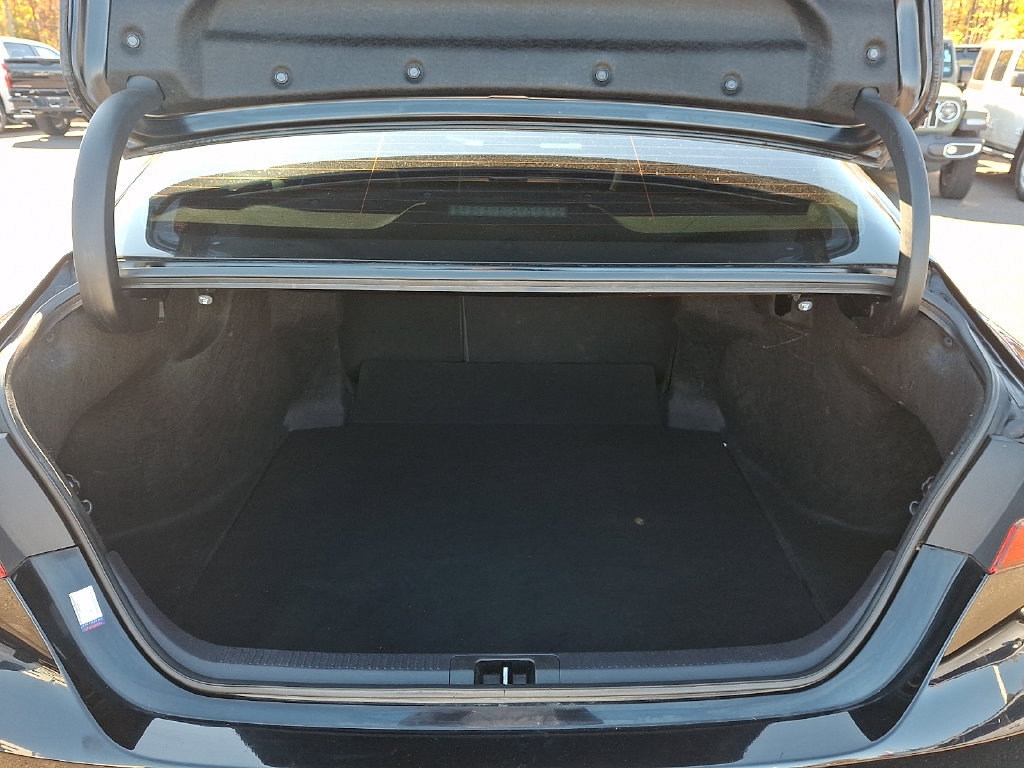 Used 2024 Toyota Camry SE FWD image 30