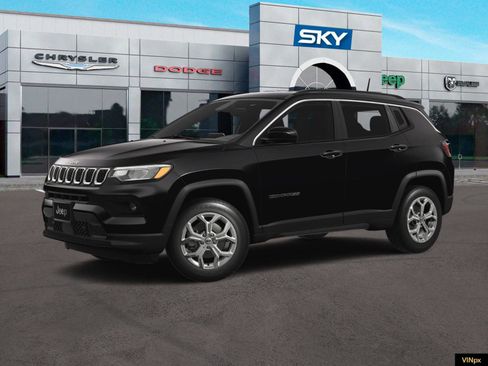 New 2025 Jeep Compass Latitude image 2
