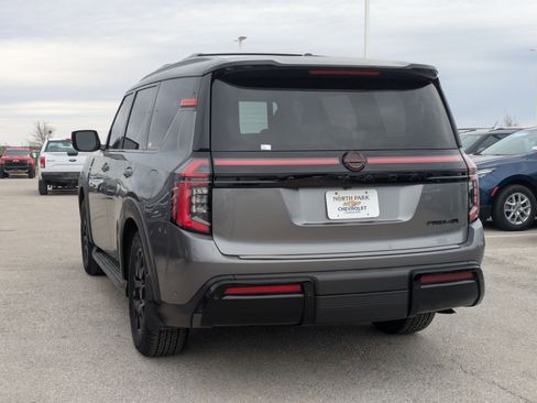 Used 2025 Nissan Armada PRO-4X image 5