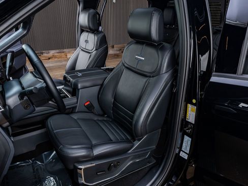 Used 2026 Ford F250 Platinum AWD/4WD image 30