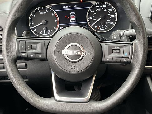 Used 2023 Nissan Rogue SV AWD/4WD image 13