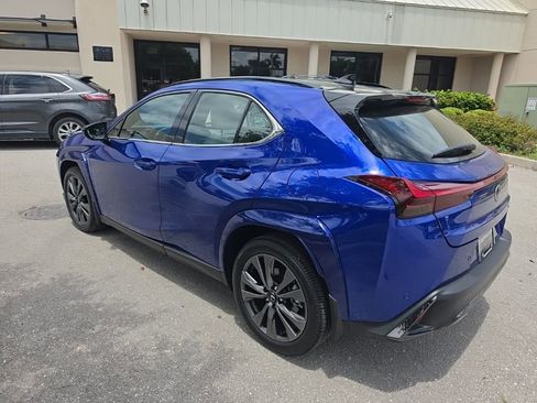 Used 2025 Lexus UX 300h FWD w/ Accessory Package (Z2) image 9