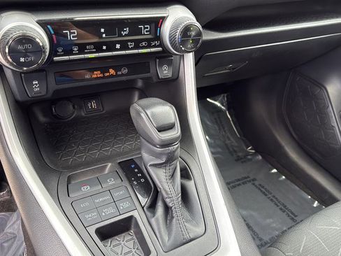 Used 2023 Toyota RAV4 XLE image 24